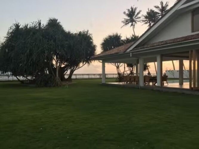 Tea Tree Surf Beachfront Villa Ahangama Kabalana Beach
