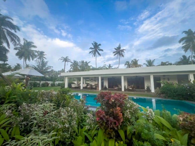 Palm Cove Villa Private 3-bedroom villa with pool near Kabalana Beach